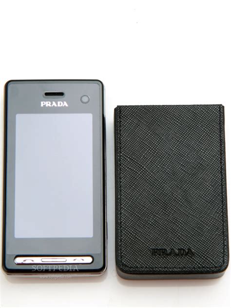 LG KF900 Prada review .